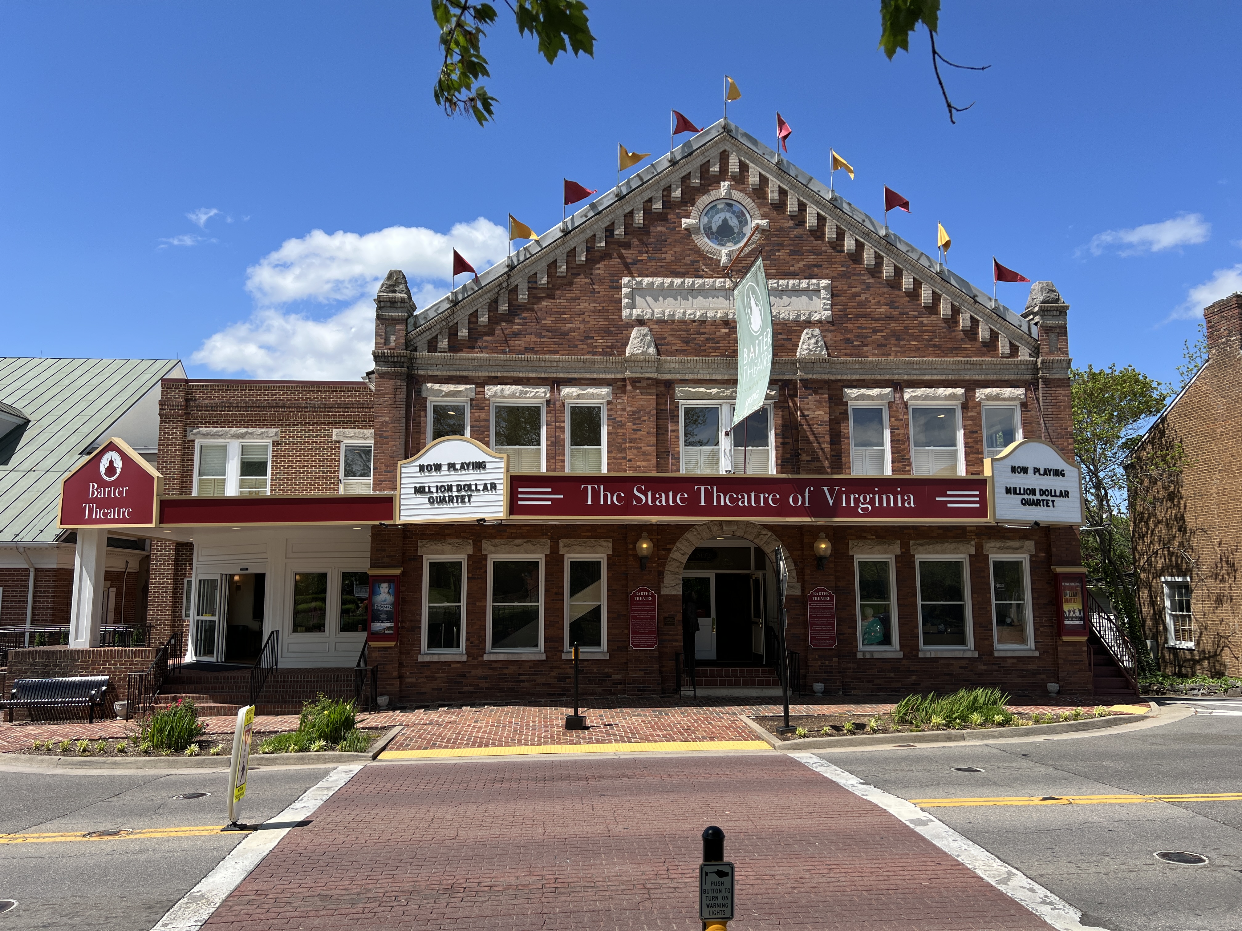 ./2025/04 - Virginia Creeper/IMG_5558.JPG